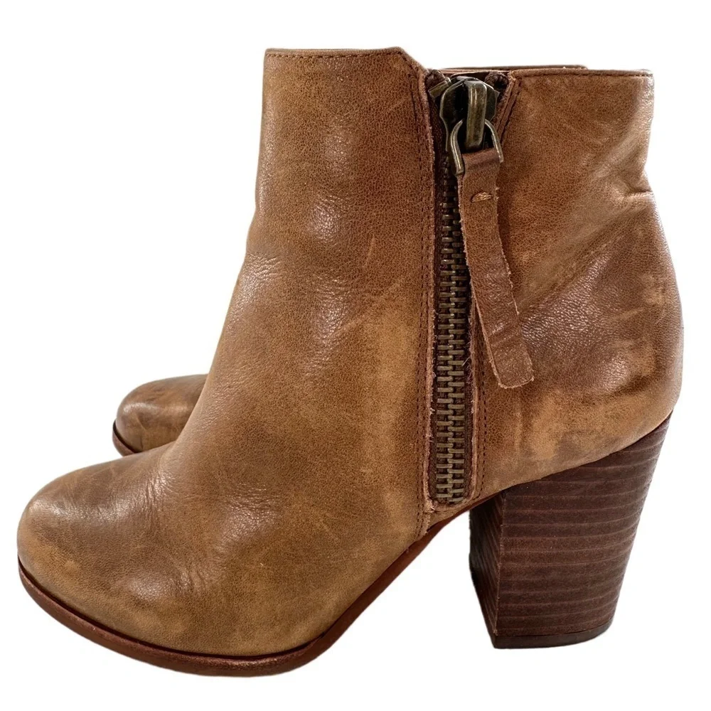 Gianni Bini ankle booties size 6.5 brown leather zip down western rodeo boots